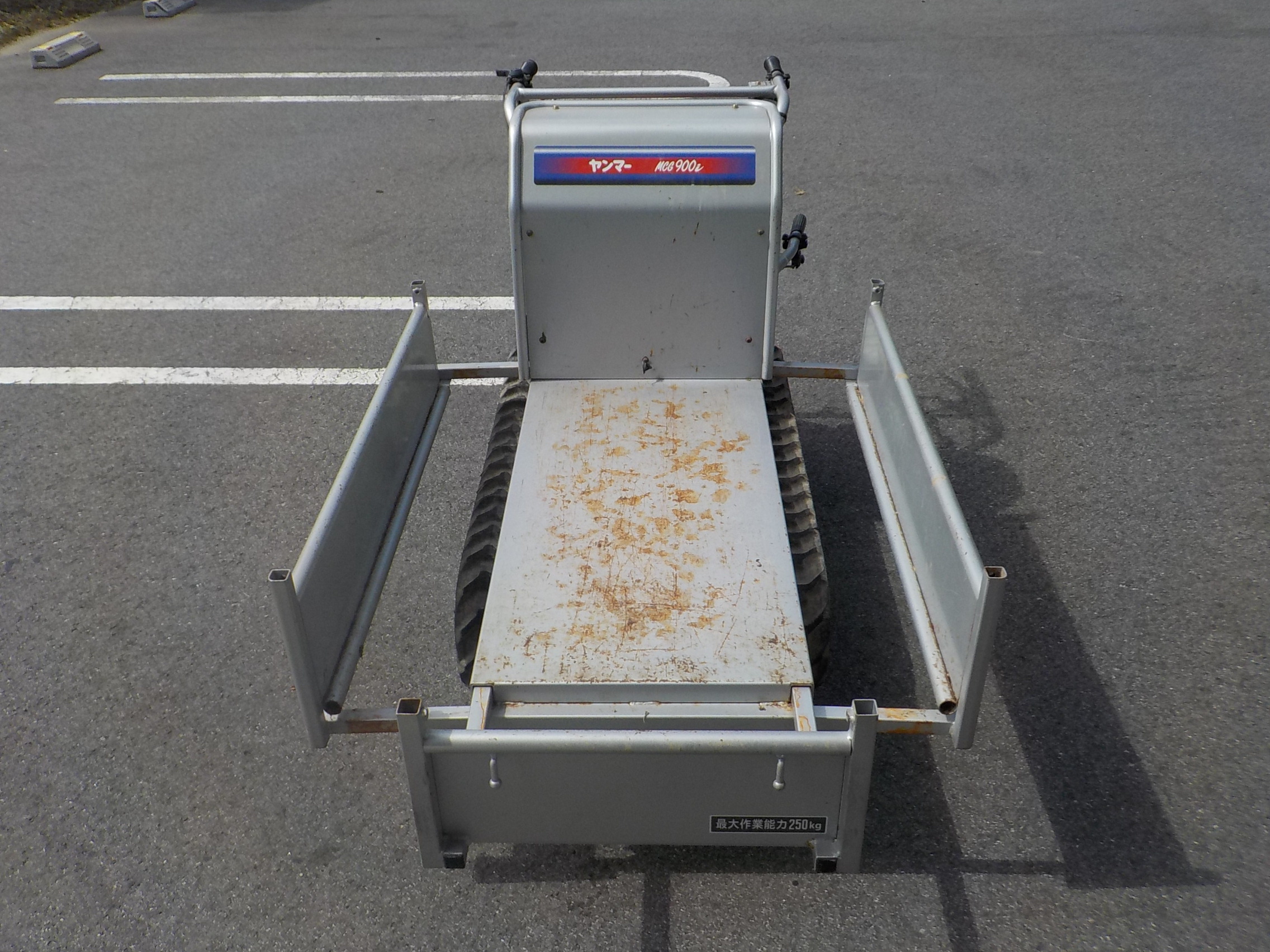 ヤンマー クローラ運搬車 MCG900I 3.3ps 積載重量250㎏ クローラ