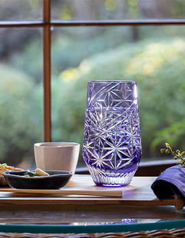 KAGAMI記念館| KAGAMIについて | カガミクリスタル