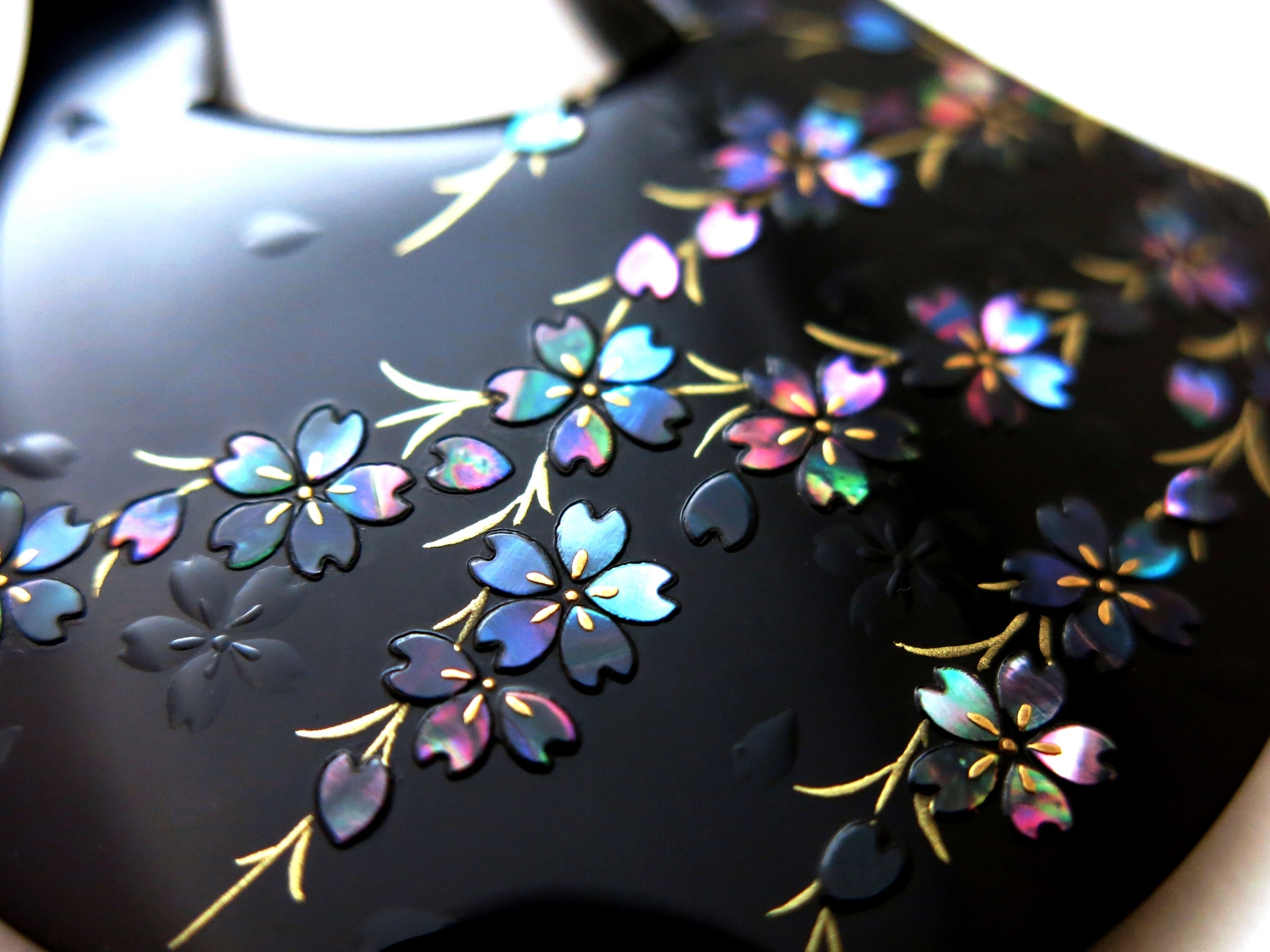 黒べっ甲夜桜螺鈿金蒔絵かんざし2019｜夜空に幻想的に映る桜