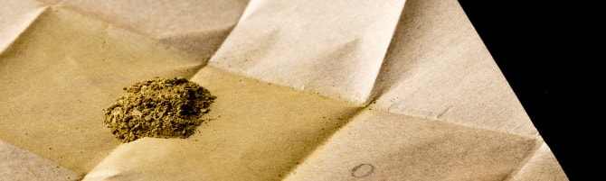 純金箔・金属箔粉は変わらぬ温もりと輝き・京都金属箔粉株式会社