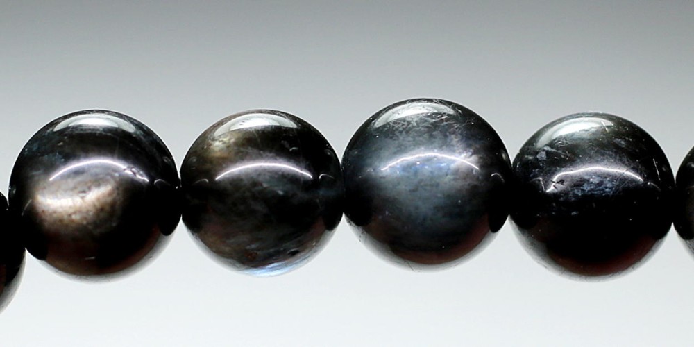 高品質++] ブラックアクアマリンブレスレット（約8mm玉・スター入り