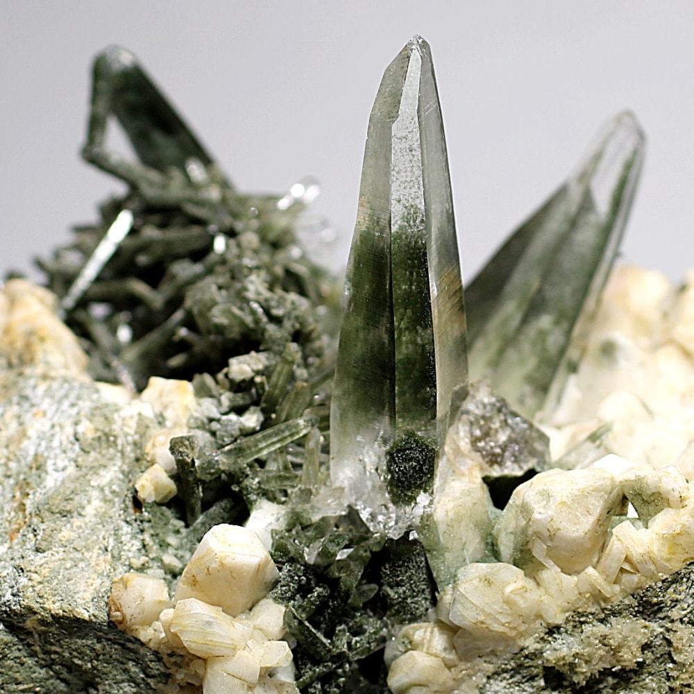 特別価格/ガネッシュヒマール産]ヒマラヤ水晶クラスター/大型原石（約