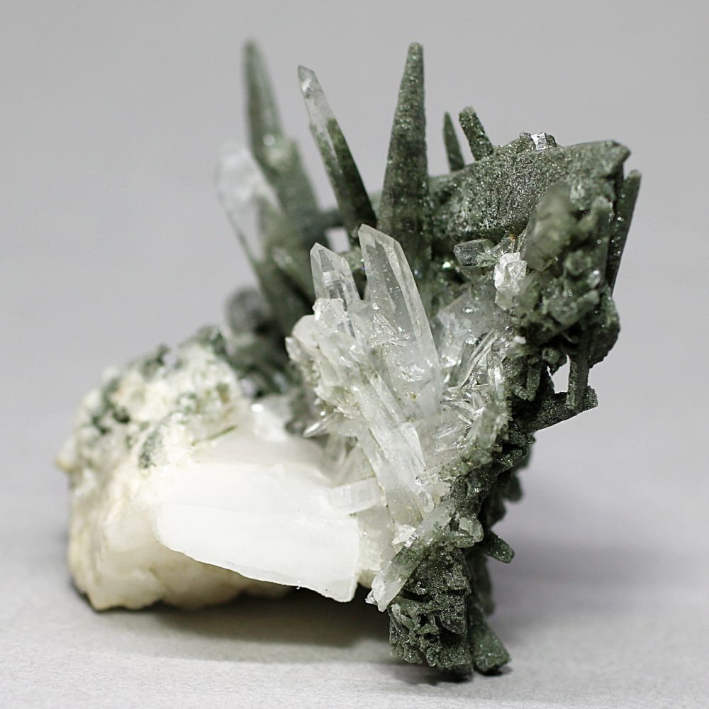 特別価格/ガネッシュヒマール産]ヒマラヤ水晶クラスター/原石 - 埼玉県