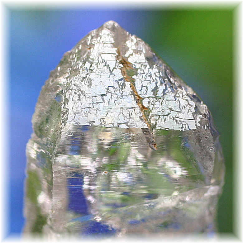 ガネッシュヒマール産]ヒマラヤ水晶原石トライゴーニッククリスタル