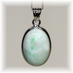 糸魚川産] 天然翡翠ペンダントトップ（シルバー925） - 埼玉県吉川市の