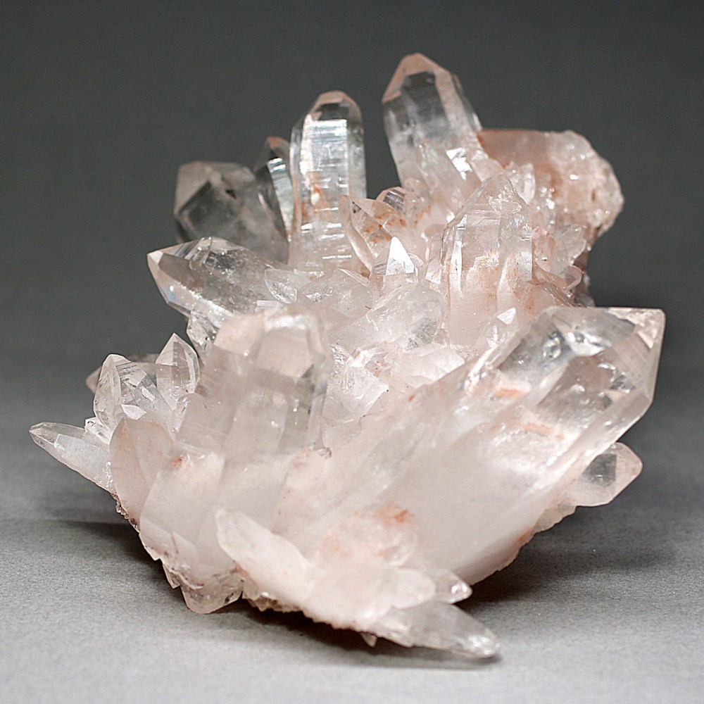 特別価格/高品質・マニカラン産]ヒマラヤ水晶クラスター/原石/淡い