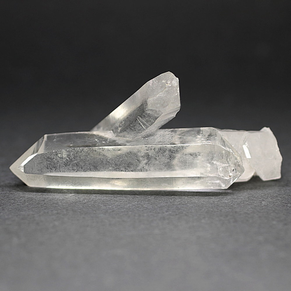 ネパール/マカルー産]ヒマラヤ水晶原石ダブルポイント（ダブルターミネ