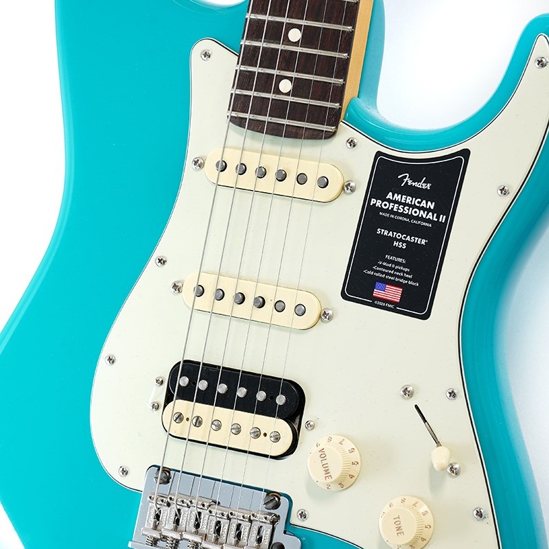Fender USA American Professional II Stratocaster HSS (Miami Blue