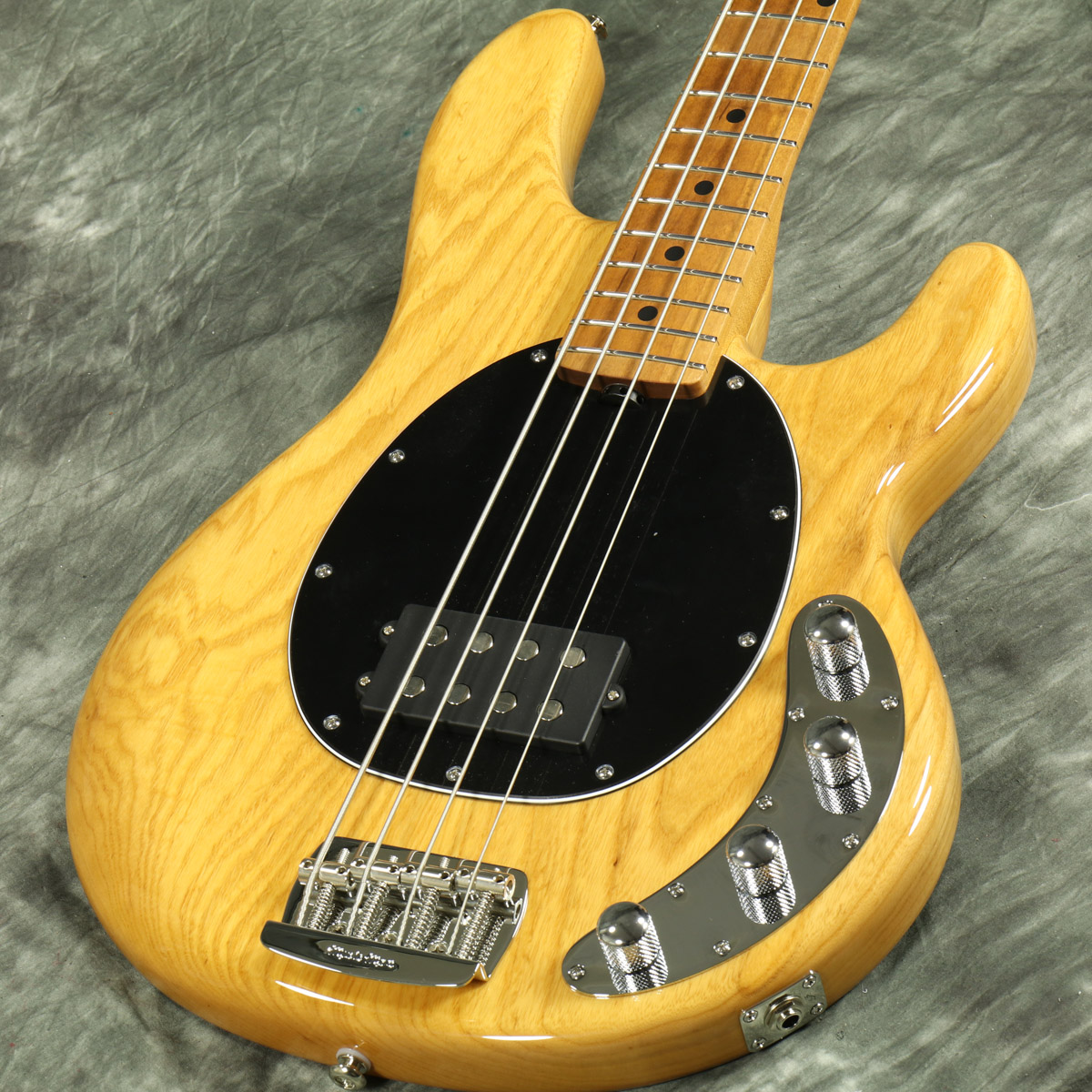 5分で分かる！新旧スティングレイを徹底比較！ | イシバシ楽器スタッフ