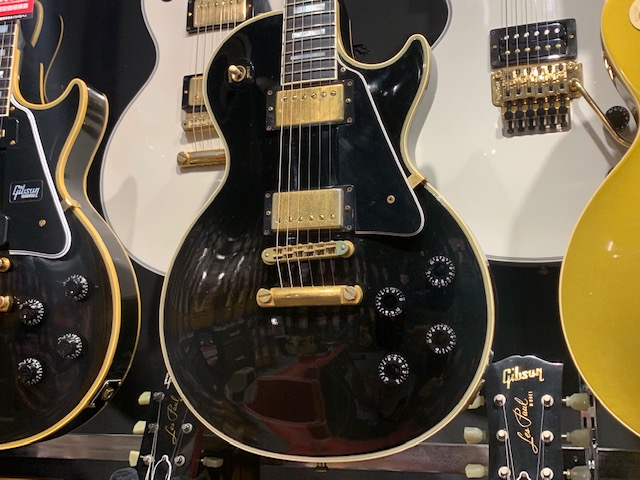 本日入荷のUsed Gibson Guitar『Les Paul Custom Ebony -1999