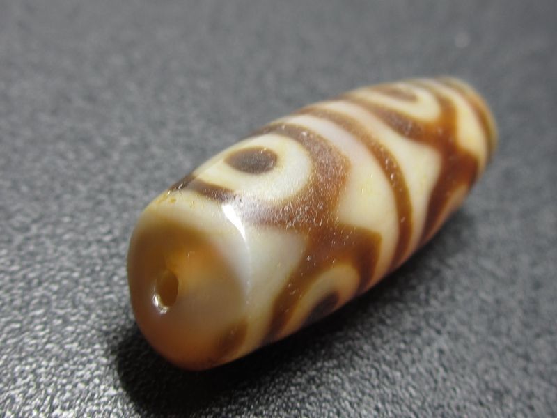 骨董風・四線虎牙六眼天珠 36mm - 石縁パワーストーン専門店