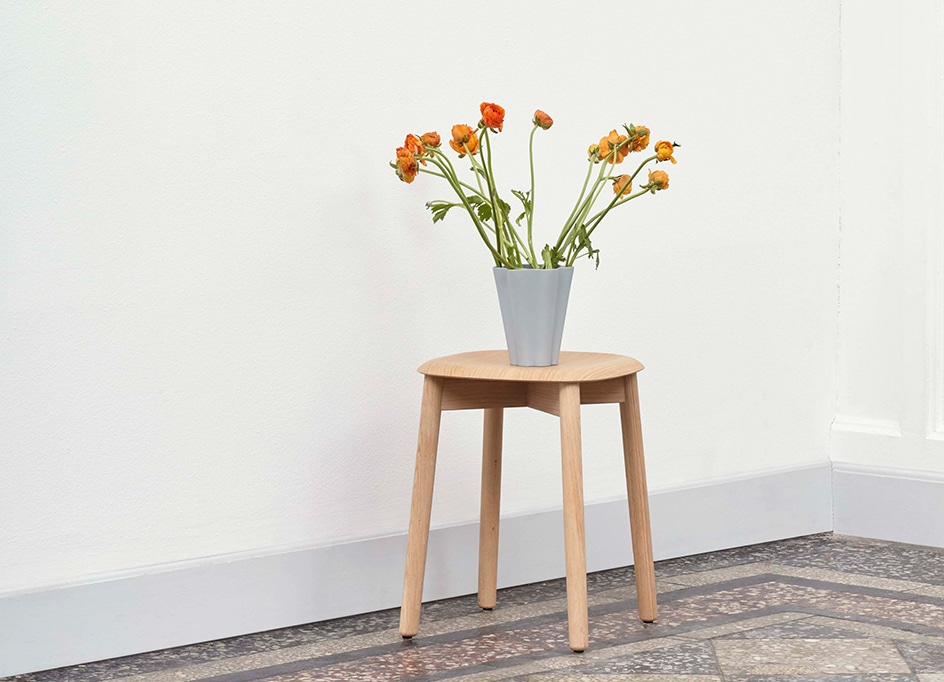 IRIS VASE L｜北欧デンマーク インテリアブランドの通販サイト【HAY