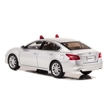 1/43 日産 ティアナ XE (L33) 2016 警察本部刑事部機動捜査隊車両 (2灯