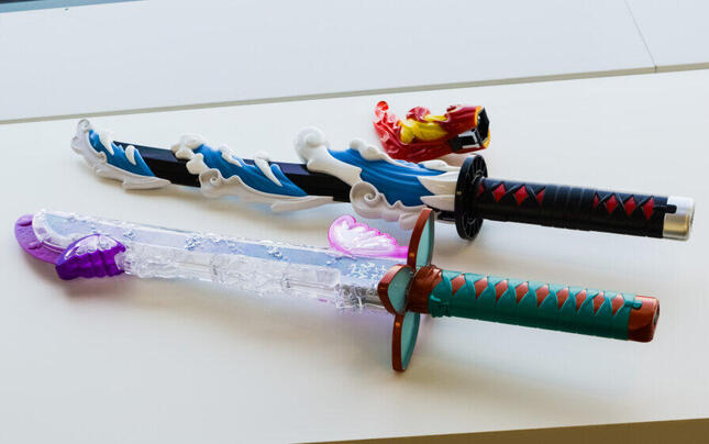 胡蝶しのぶ「DX日輪刀」から見るおもちゃ最前線 バンダイ開発担当者に