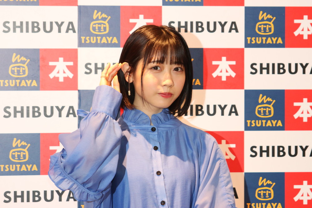 26時のマスカレイド・来栖りん、写真集発売で意気込み 「ちょっとずつ