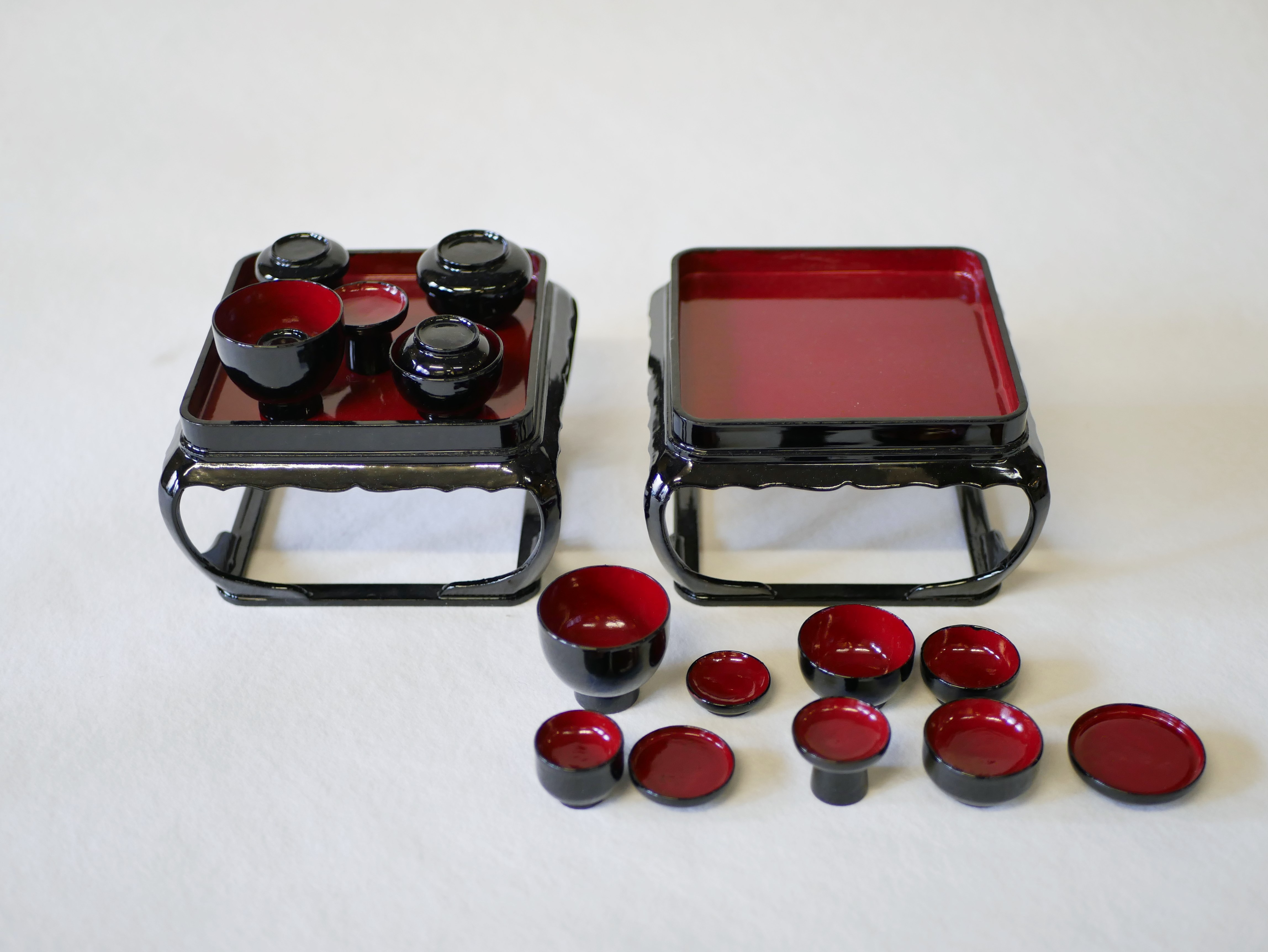 和泉の御蔵 / 掛盤膳揃40号・真塗（黒上塗）