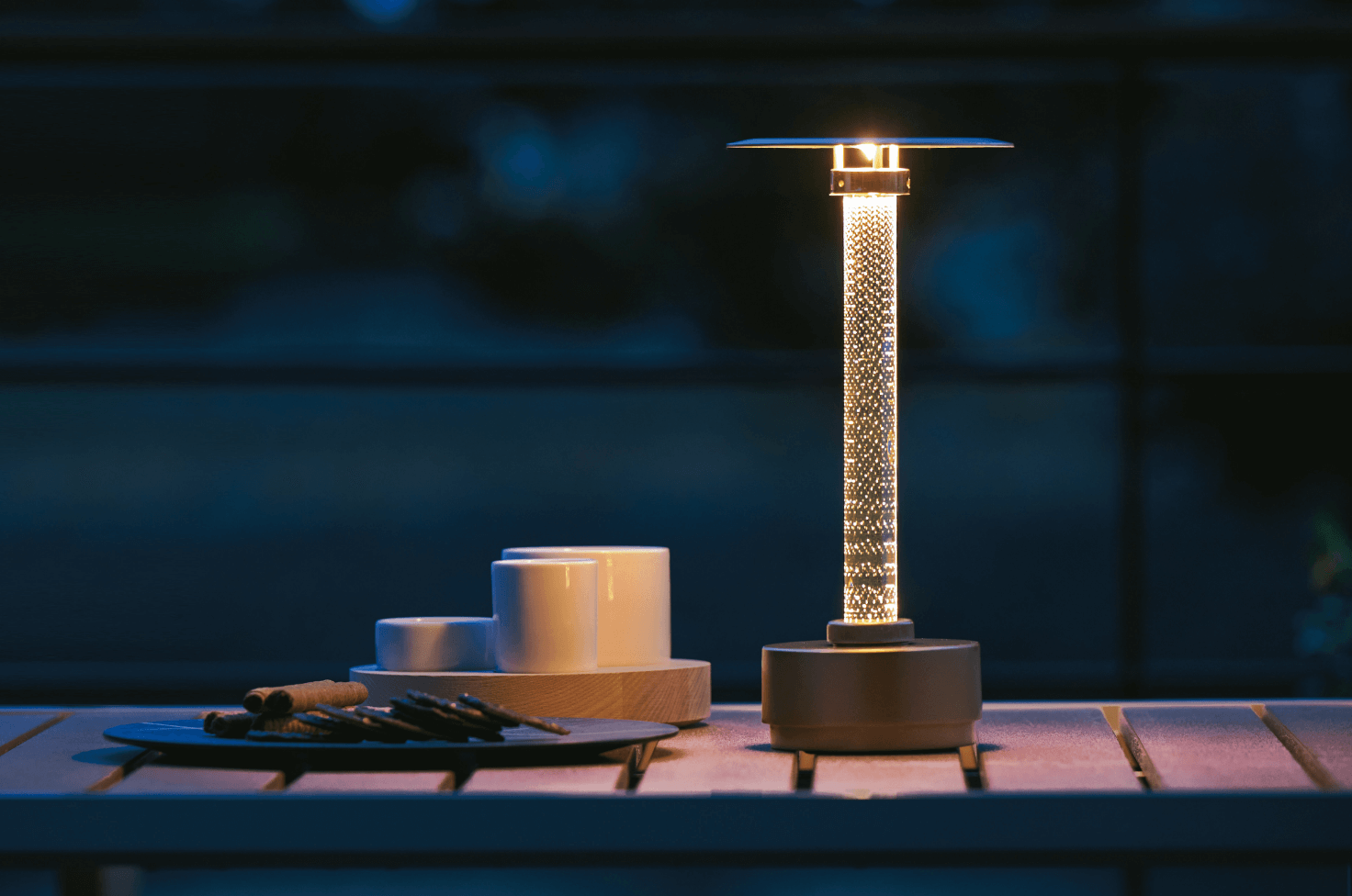 防雨型バッテリー式タスクライト｜オーデリック株式会社