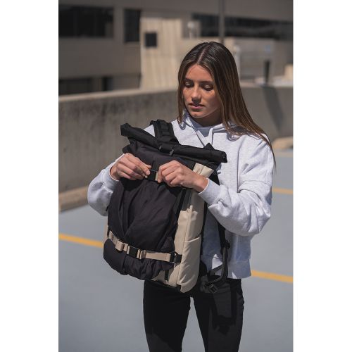 荻窪カメラのさくらや / WANDRD プレミアムアクセサリーストラップス