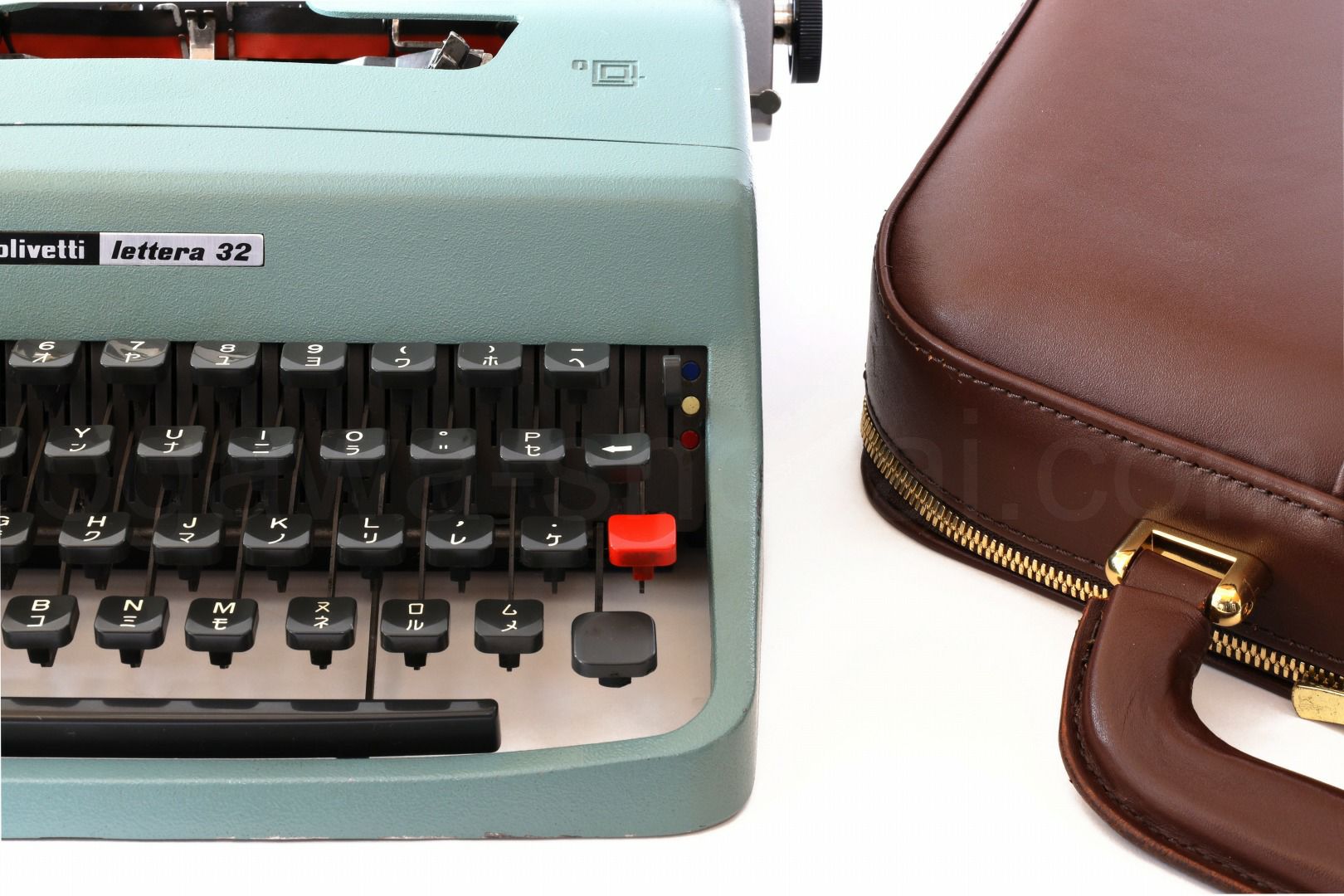 olivetti Lettera 32 中古タイプライター（カタカナ）｜タイプライター
