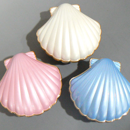 貝のデザインのアンチモニ―宝石箱 三色 - オルゴールの通信販売サイト