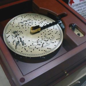 曲が変えられるオルガニート - オルゴールの通信販売サイト オルゴール