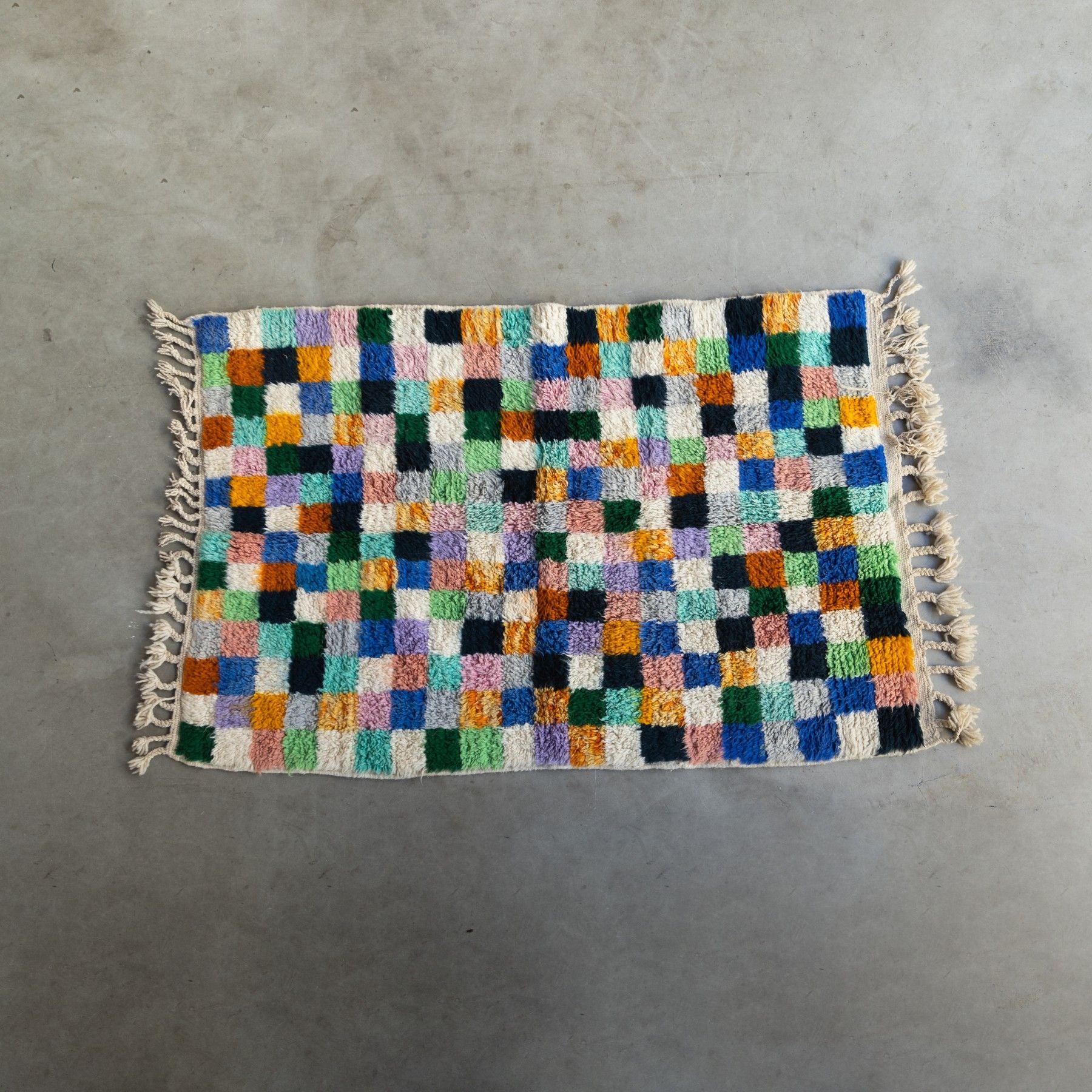 モロッコアートラグ・ブジャド｜ラグ｜オルネ ド フォイユ公式