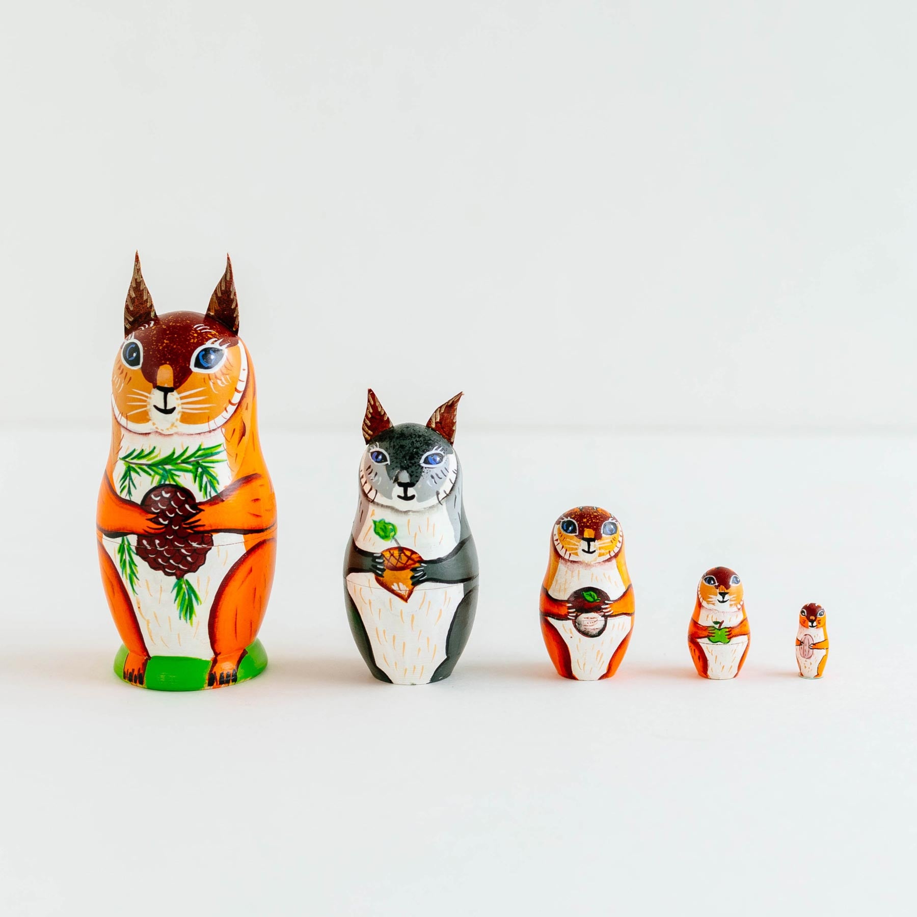 ニキーチン家族マトリョーシカ｜オブジェ・ぬいぐるみ｜オルネ ド