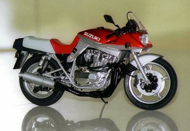 スズキ GSX1100S カタナ カスタムチューン (タミヤ 1/12) – 趣味の部屋