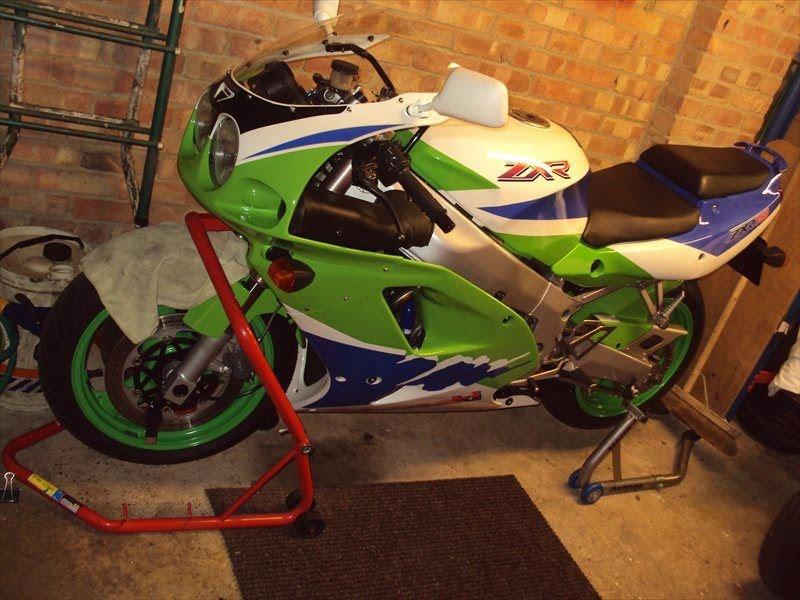 Bike of the Day: 1994 Kawasaki ZXR750