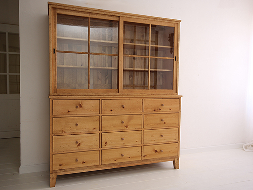 国産オーダー家具 ラスティックパイン パイン材 カップボード