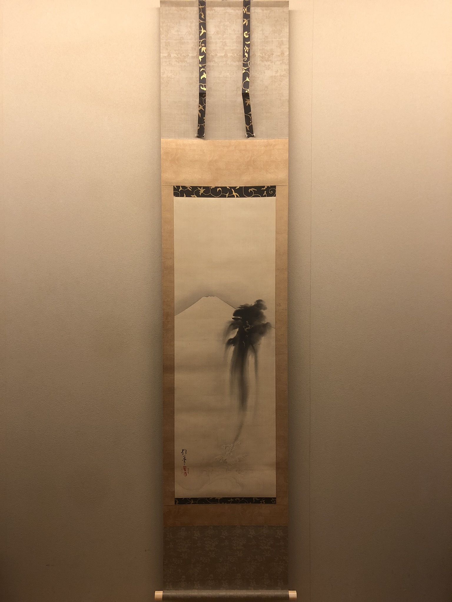 酒井抱一 富士越龍図｜古美術・掛け軸の販売・買取・鑑定-松本松栄堂