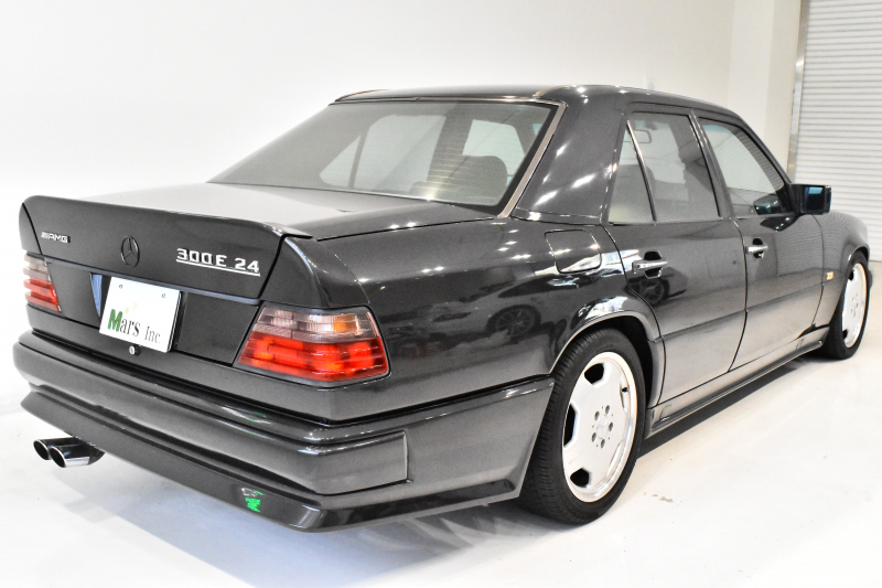 メルセデスベンツ Eクラス(ミディアム) 300E-24 正規ディーラー車 AMG