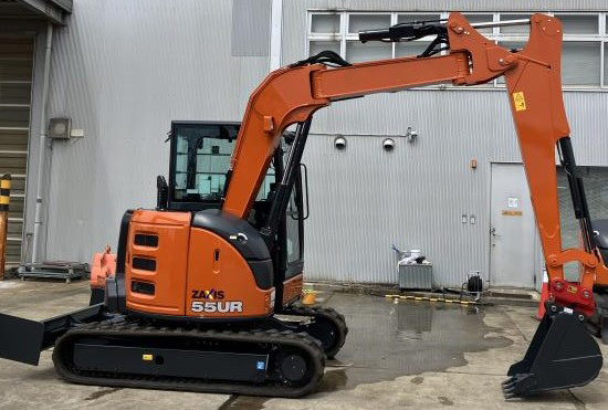 日立ミニショベル 「ZX55UR-5B」 新車納車させていただきました
