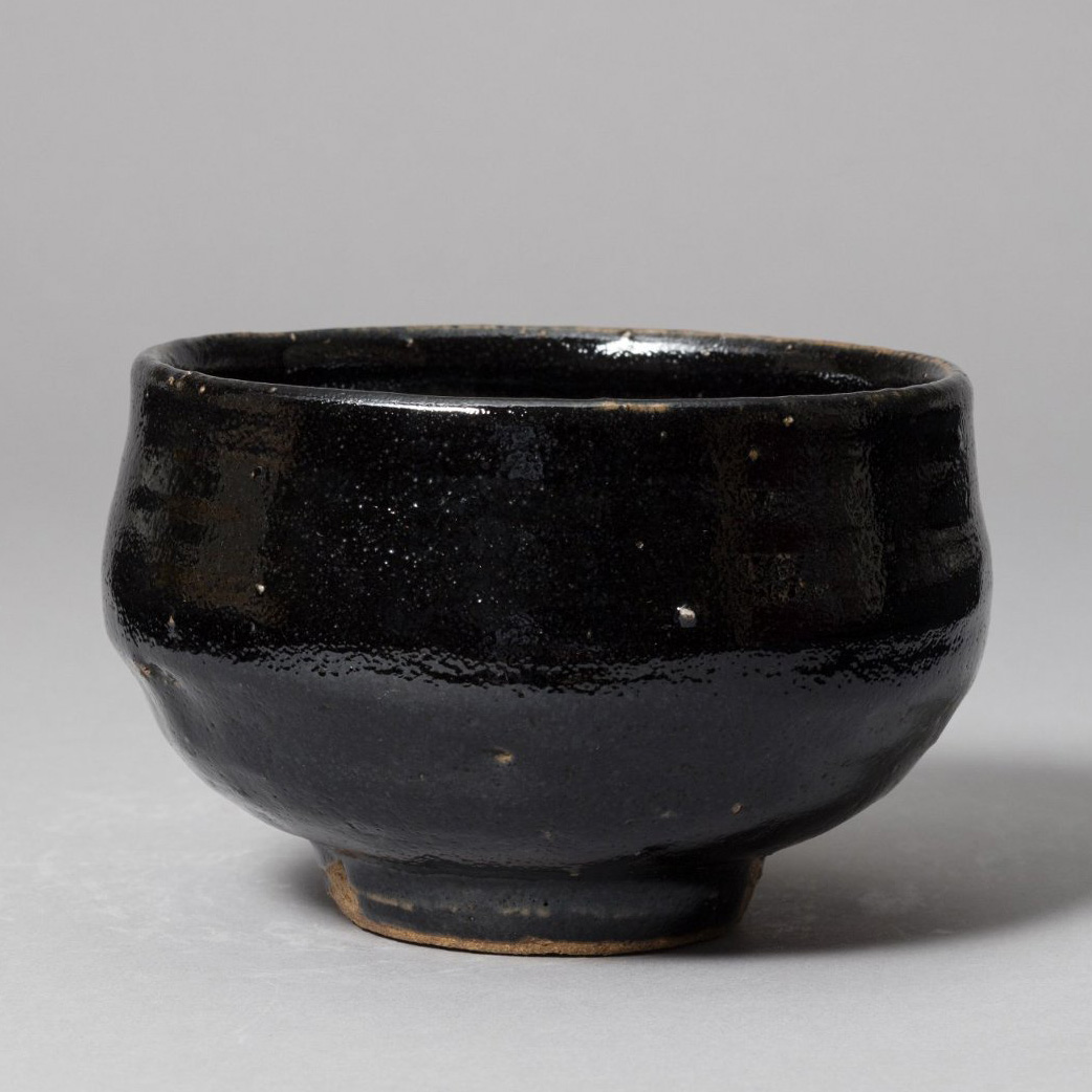 黒釉茶碗 – 兵庫陶芸美術館 収蔵品データベース