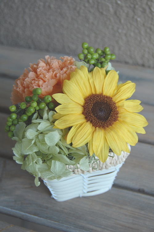 プリザーブドフラワーのひまわりアレンジ ｜プリザーブドフラワー