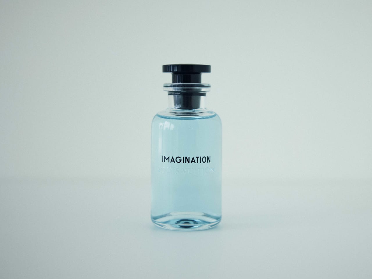 最速！ルイ・ヴィトンの大型新作フレグランス「LVERS（LV ラバーズ