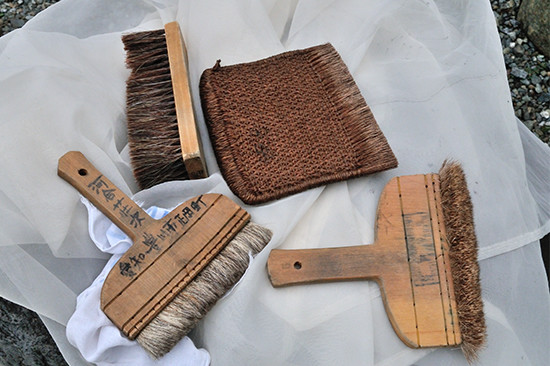 石碑を写す拓本の妙技│41号 和紙の表情：機関誌『水の文化