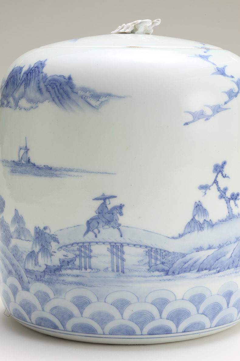 染付山水人物水指 ｜ みかわち焼 三川内焼- 総合サイト