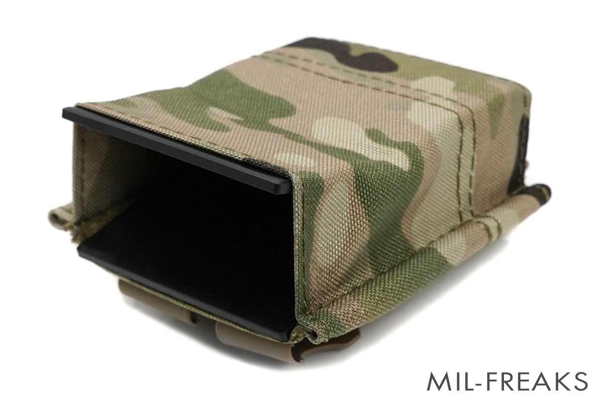 Cork Gear Esstacタイプ KYWI 556 M4 マガジンポーチ マルチカム