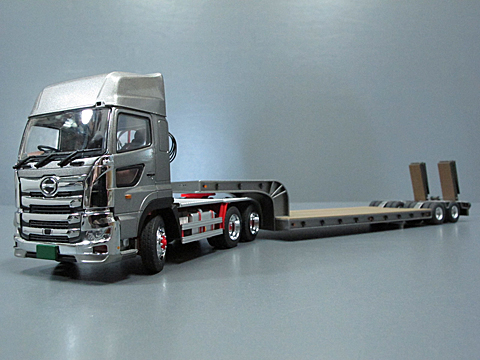 モデルトラックファクトリー