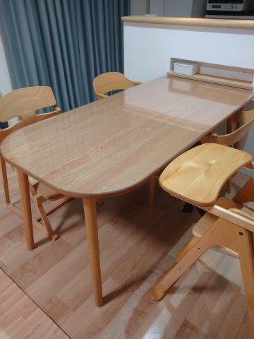 KEYUCA バリタⅡに透明テーブルマットを敷いた事例 | 透明テーブル