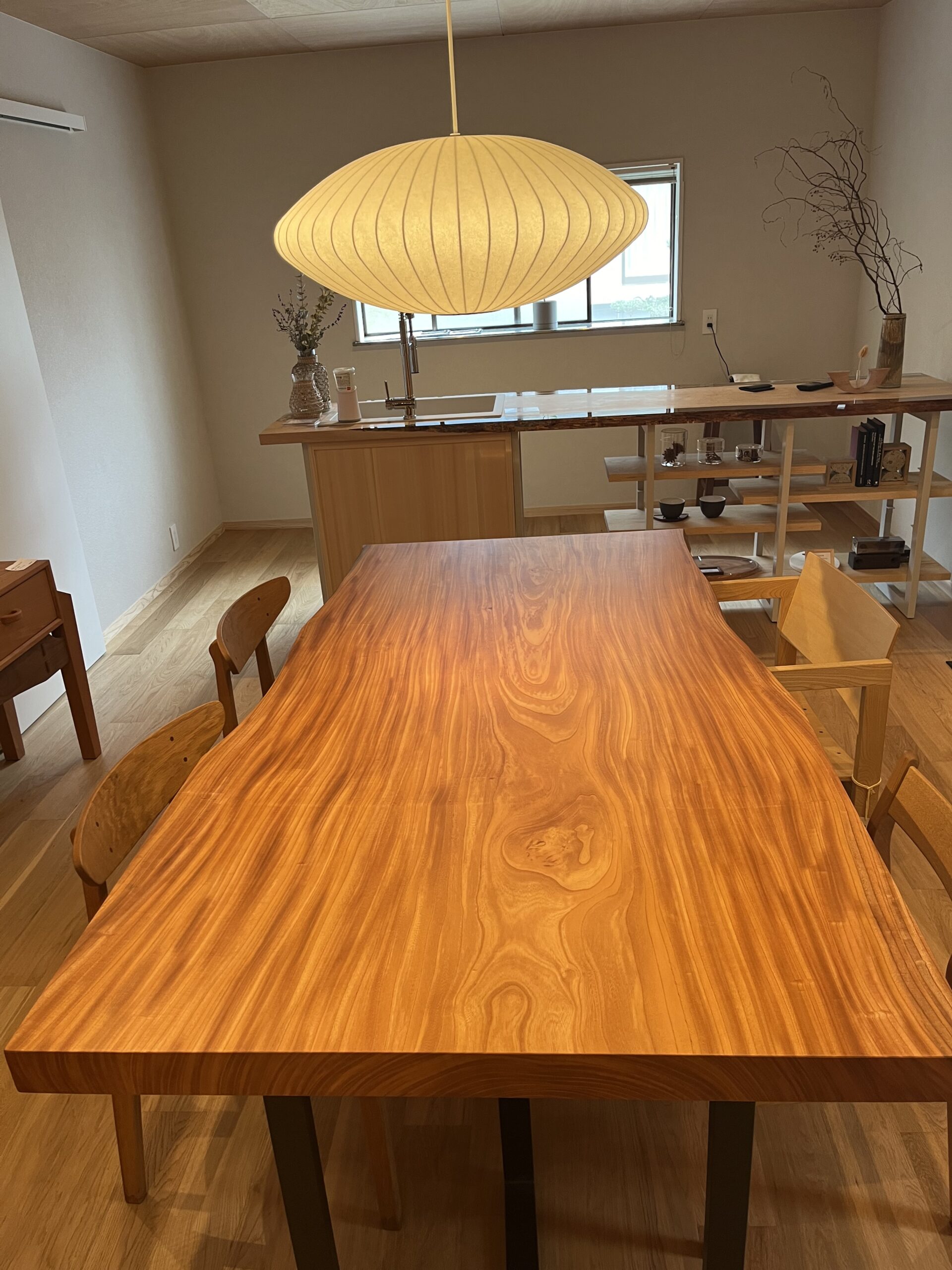 ケヤキ（欅）一枚板テーブル天板(mkc532-g96)｜無垢の家具｜粗木から