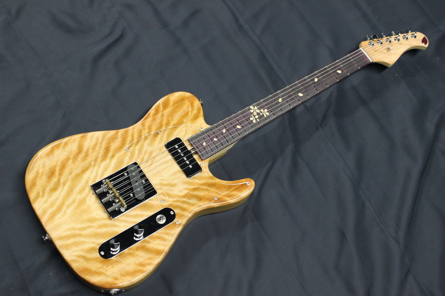 Bacchus Special Modelsシリーズ テレキャスタータイプエレキギターT