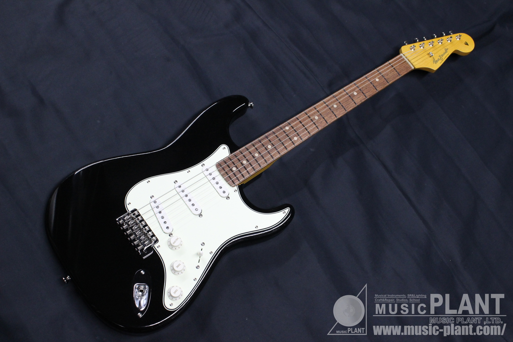 Vanzandt エレキギターSTV-R2 BLack中古()売却済みです。あしからずご