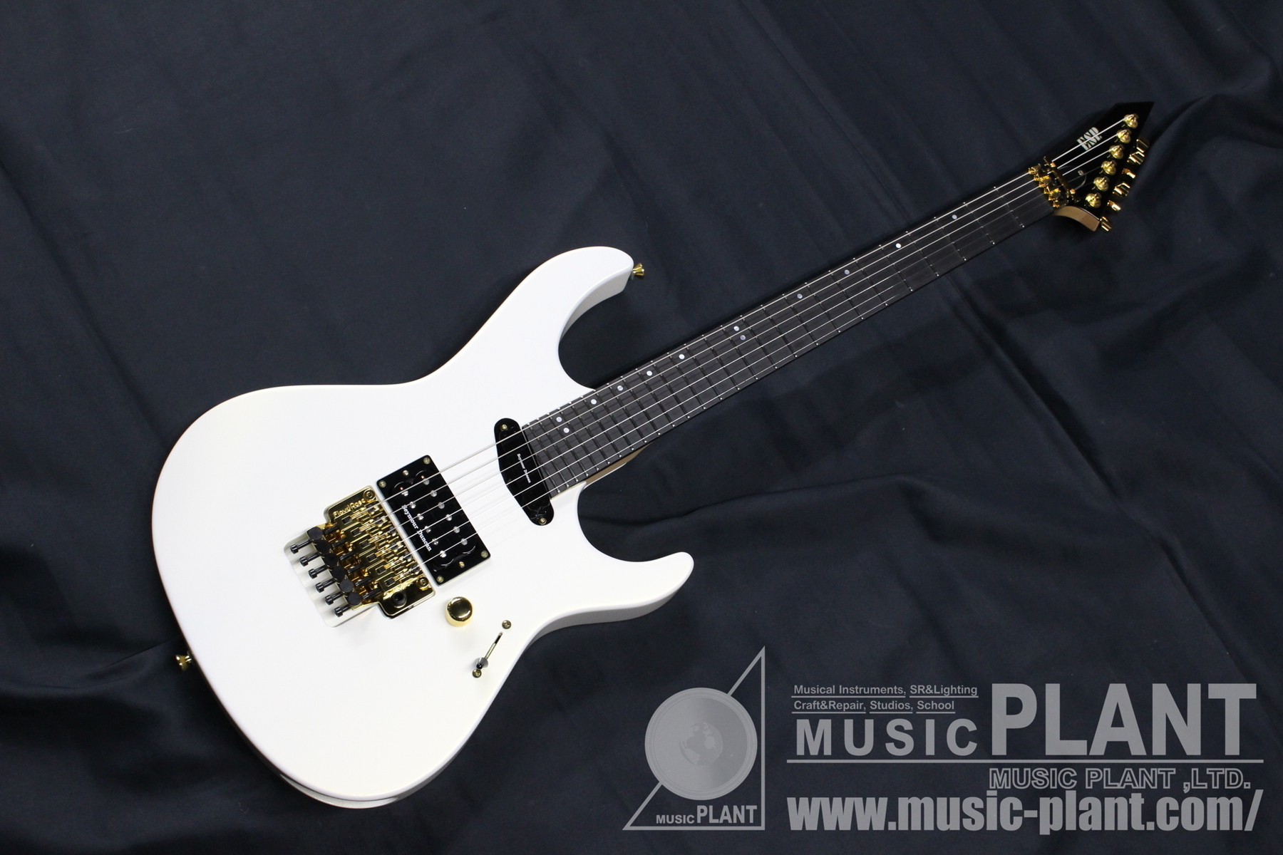 ESP Maverickシリーズ エレキギターMaverick Pearl White Gold中古