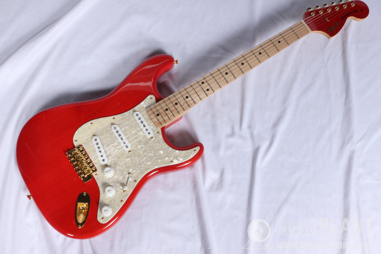 Fender ストラトキャスターMAMI STRATOCASTER中古()売却済みです