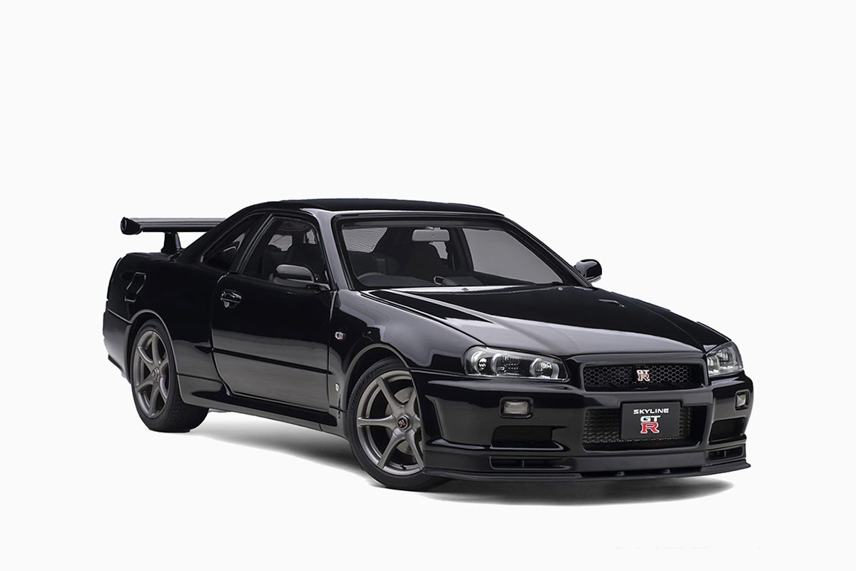 AutoArt Nissan Skyline GT-R (R34) V-Spec II, Black Pearl 1/18