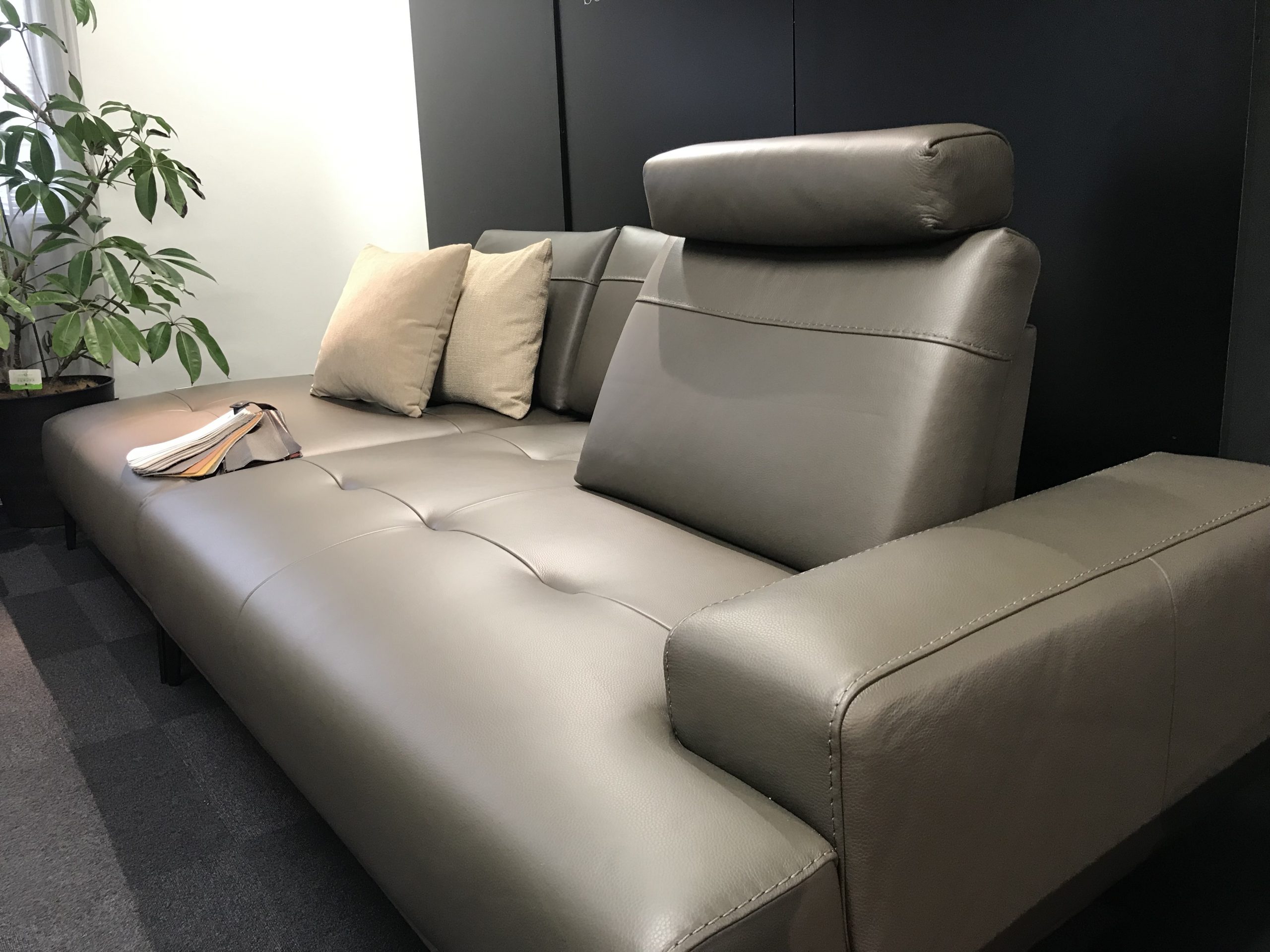 nicoline (ニコライン)の魅力 – ドイツ・イタリア 高級革張りソファ専門