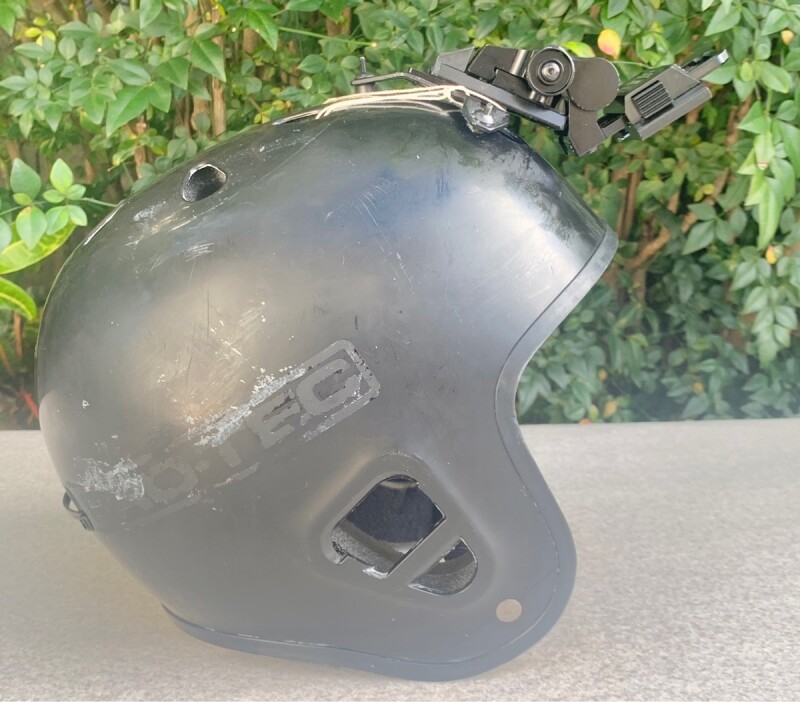 米軍実物 navy seal protec レスキュー ヘルメット WILCOX L2G05 NVG