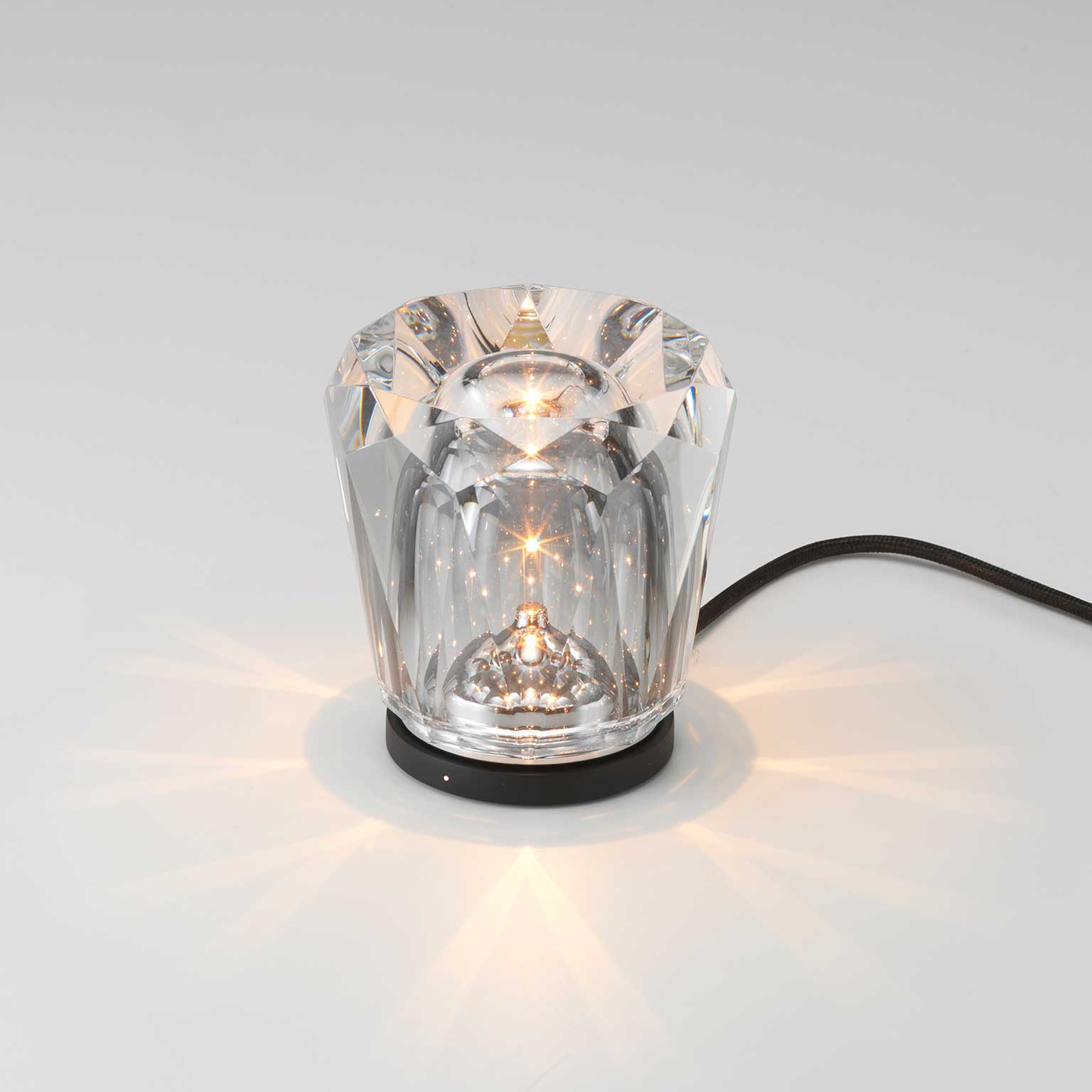 Ambientec （アンビエンテック）Xtal Acrux コードレステーブルランプ